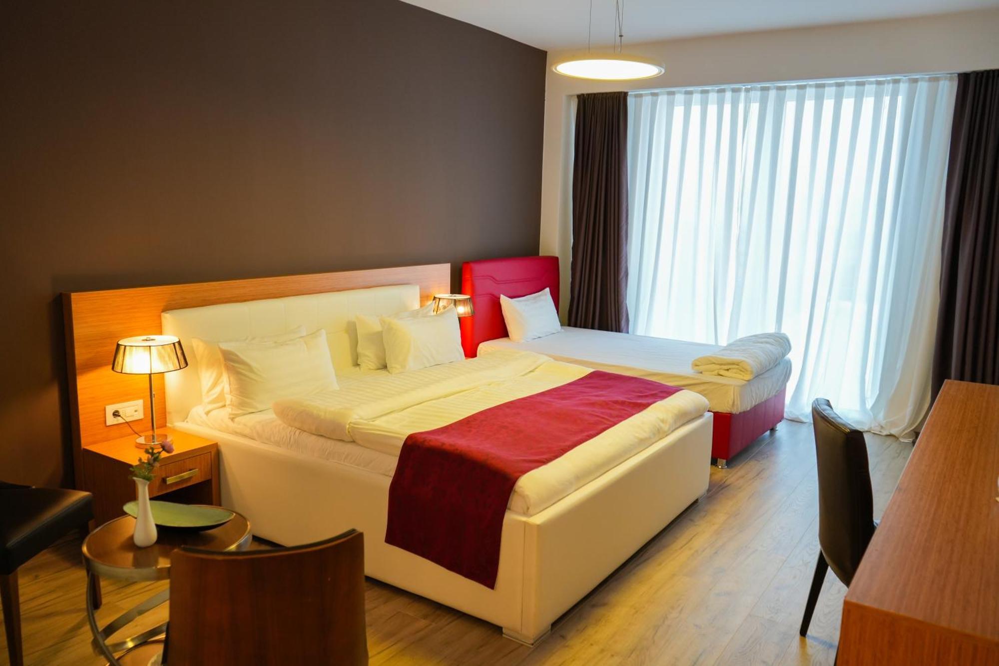 Queen Vali Palace Prilepnica Екстериор снимка