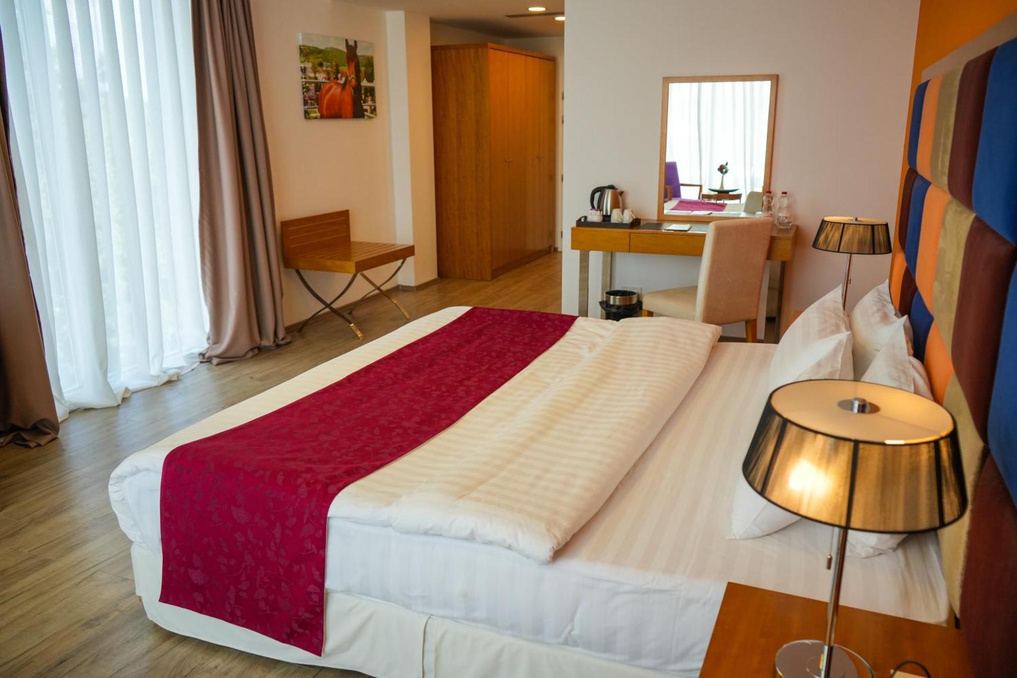 Queen Vali Palace Prilepnica Екстериор снимка